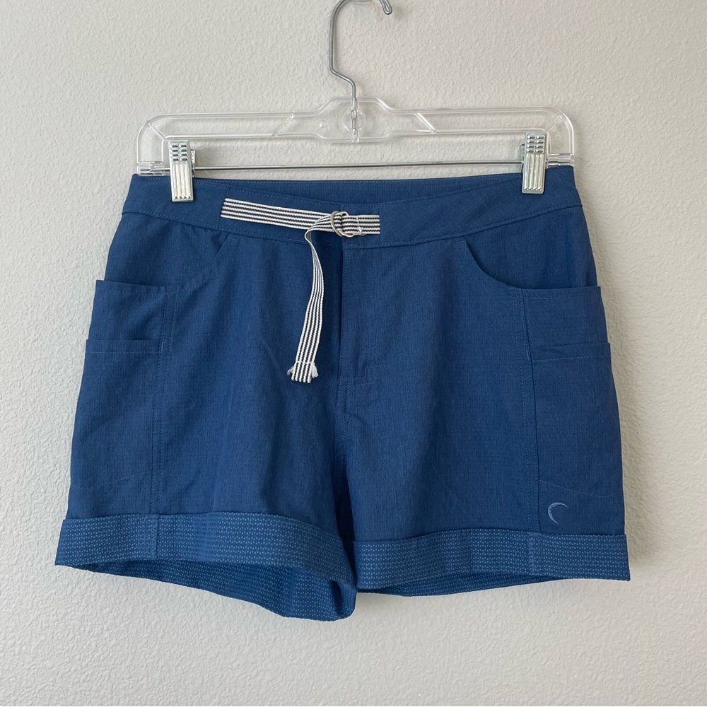 Zyia Shorts - Picture 4 of 6